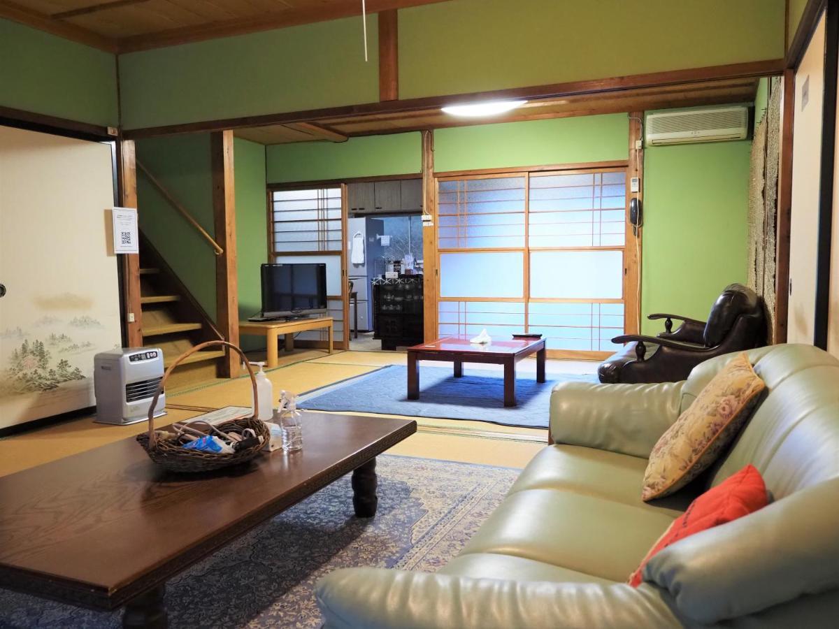 四国旅行のhub拠点 古民家ゲストハウス Heso Camp 三好市 外观 照片