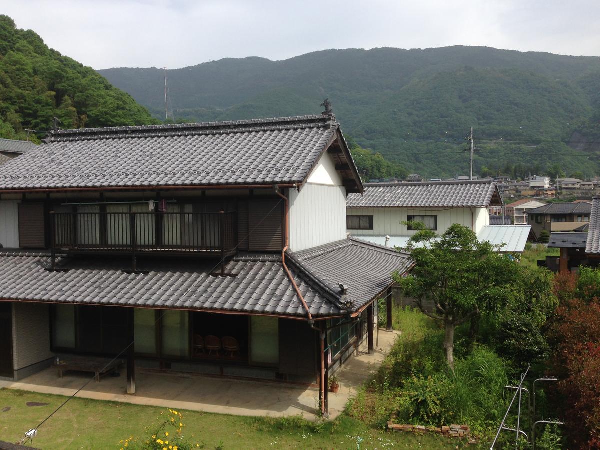 四国旅行のhub拠点 古民家ゲストハウス Heso Camp 三好市 外观 照片