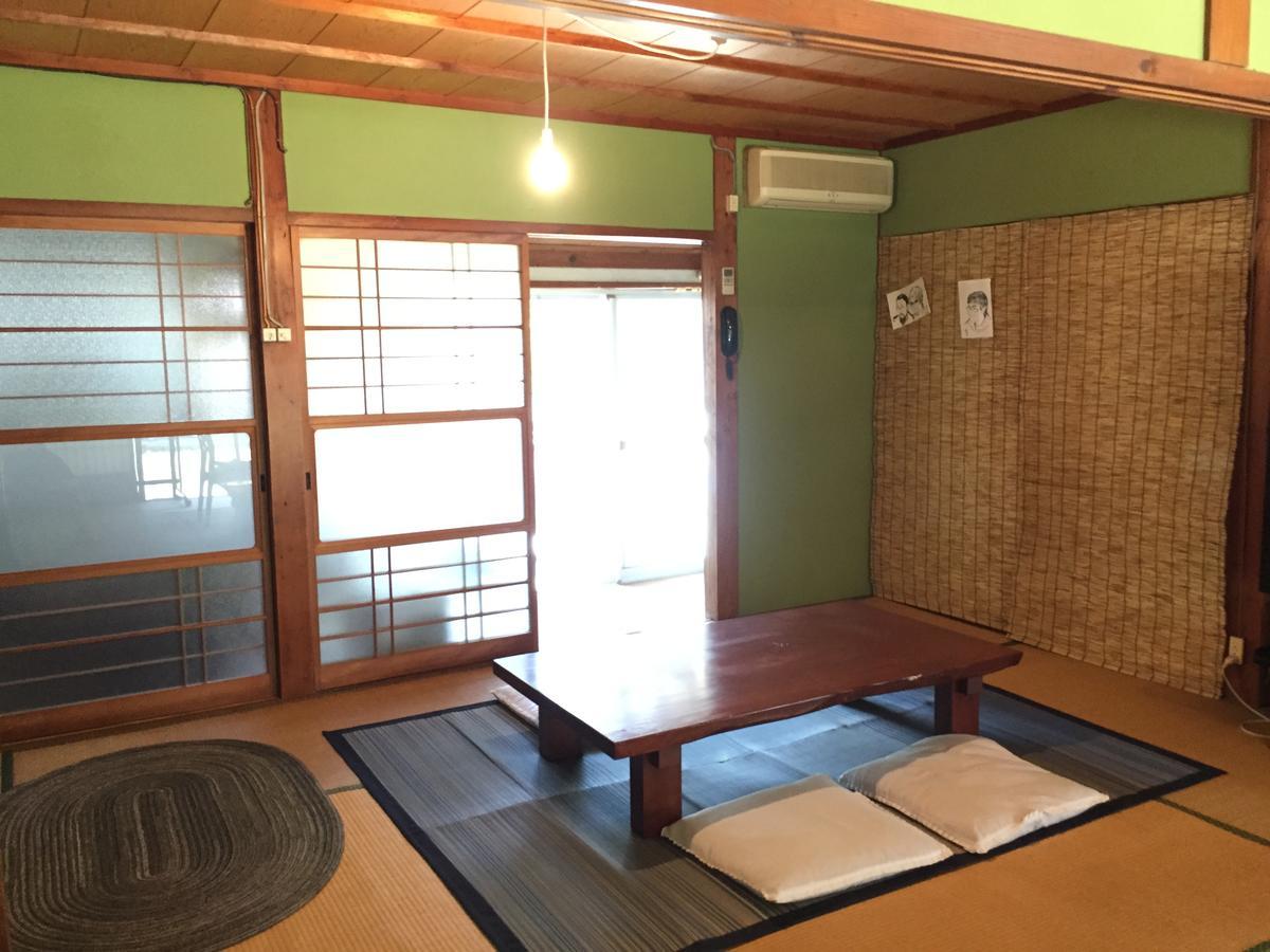四国旅行のhub拠点 古民家ゲストハウス Heso Camp 三好市 外观 照片