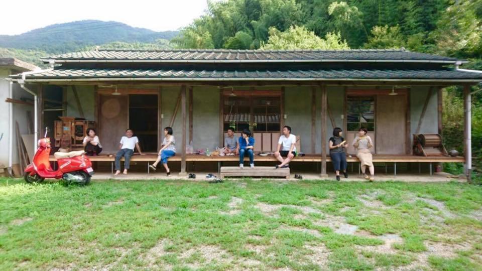 四国旅行のhub拠点 古民家ゲストハウス Heso Camp 三好市 外观 照片