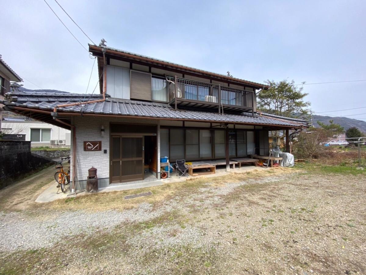 四国旅行のhub拠点 古民家ゲストハウス Heso Camp 三好市 外观 照片